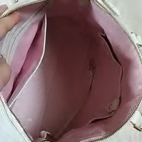 Authentic Dooney & Bourke crossbody satchel - Picture 4 of 7